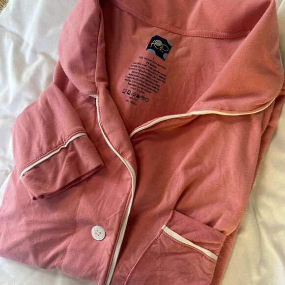 KICKEE Women's Long Sleeve Collared Pajama‎ Top/Shirt, Strawberry Pink Size L - Picture 1 of 6